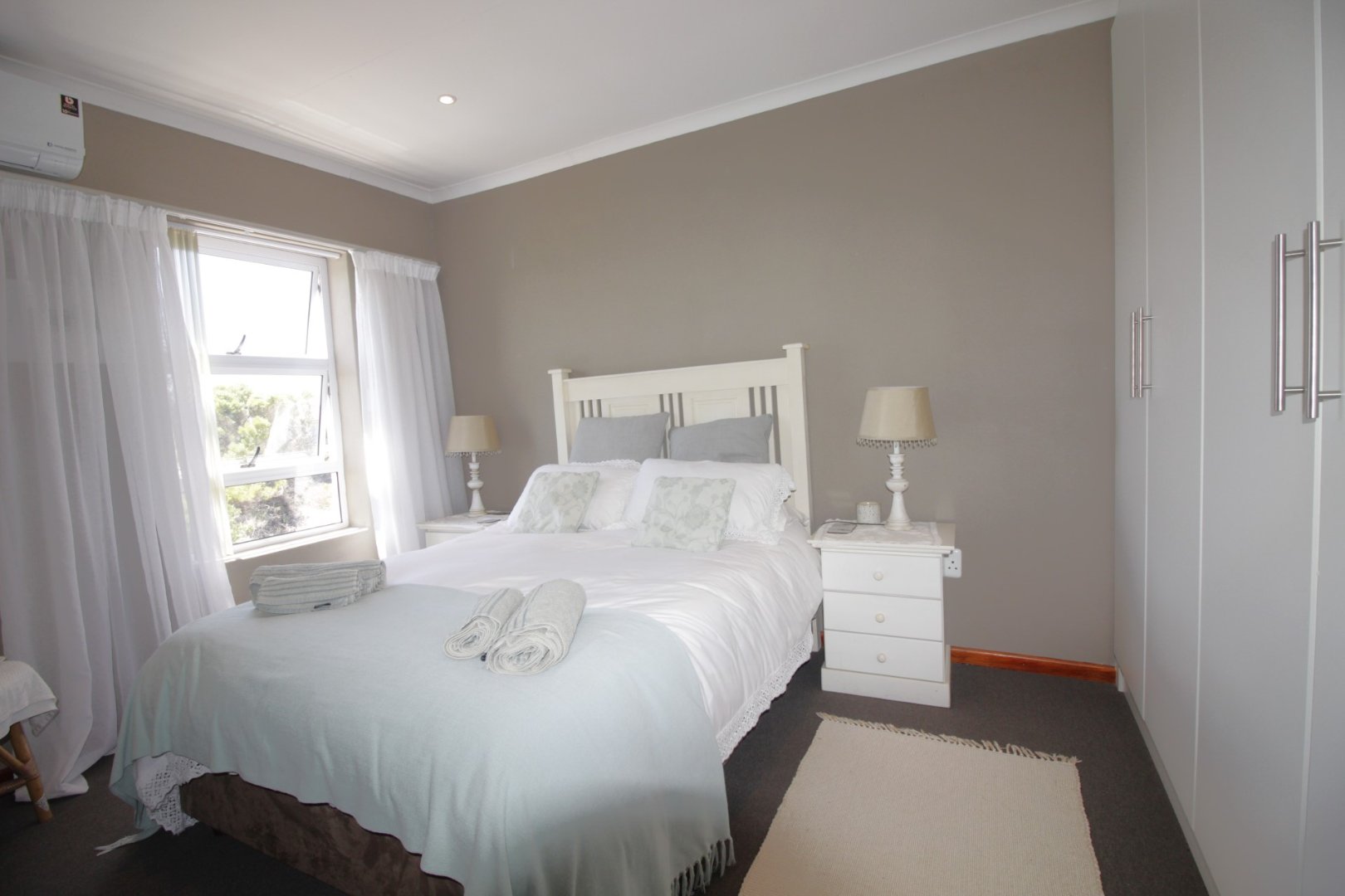 6 Bedroom Property for Sale in Paradise Beach Eastern Cape